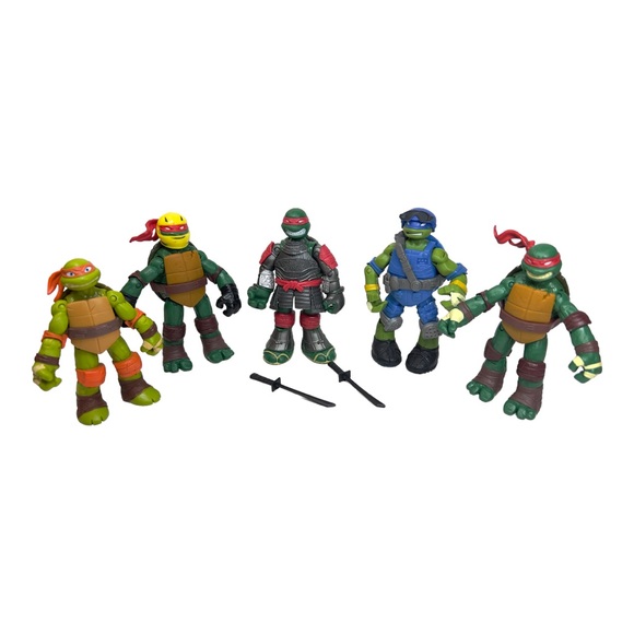 5 Teenage Mutant Ninja Turtle Figures with 2 Swords 4.5 Inches Tall 2012-2013 - Picture 4 of 10